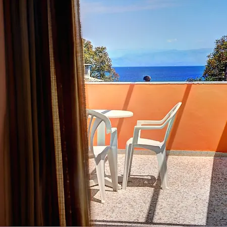 Hotel Benitses Arches Mpenitses