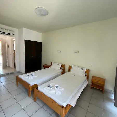Benitses Arches Hotell