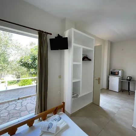 Hotell Benitses Arches 2*